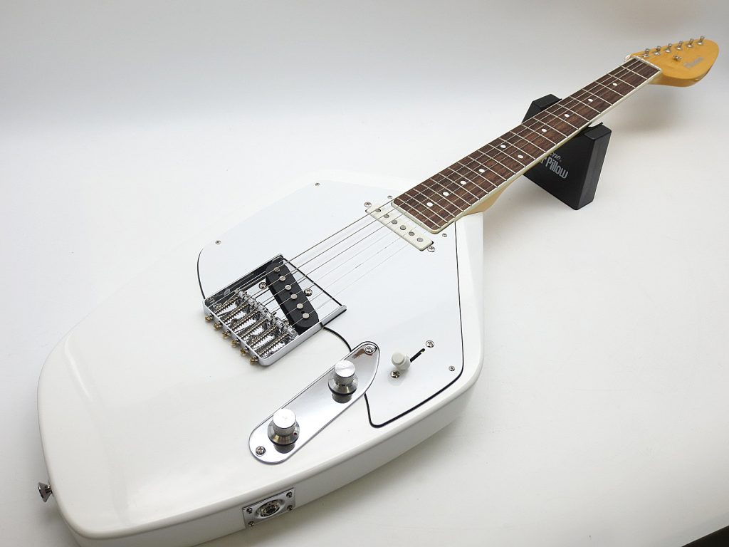 最高品質の B級品 Squier テレファントムタイプ Fender ギター ボディ