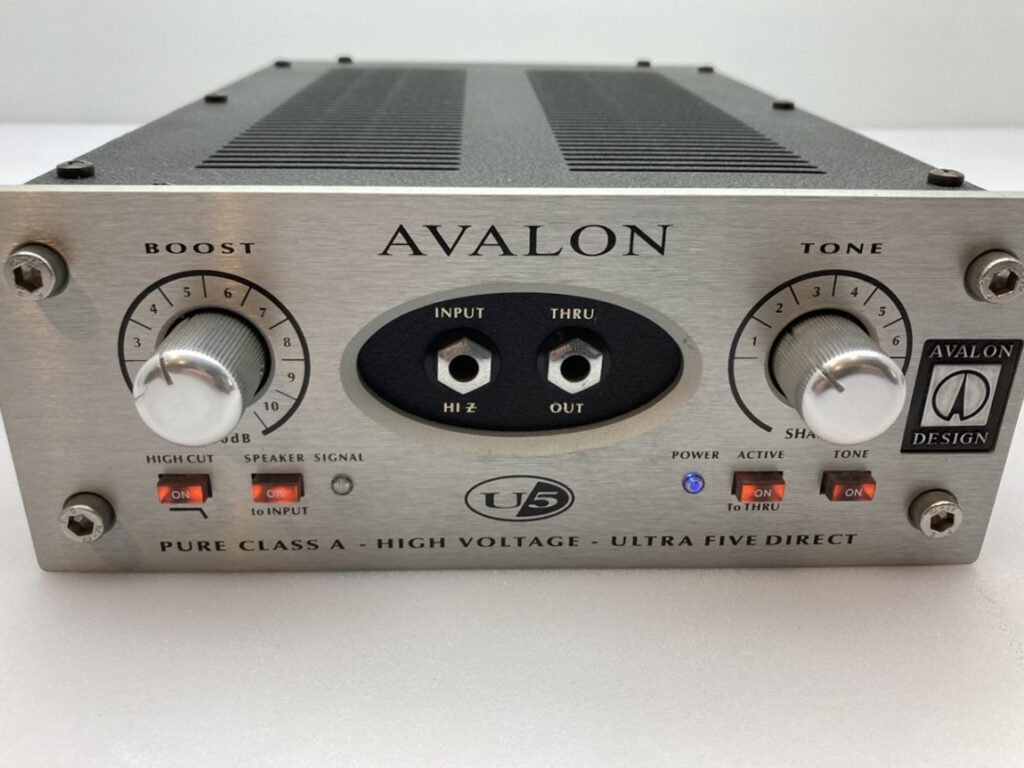 東京都より、D.I/プリアンプ AVALON U5を買取させて頂きました