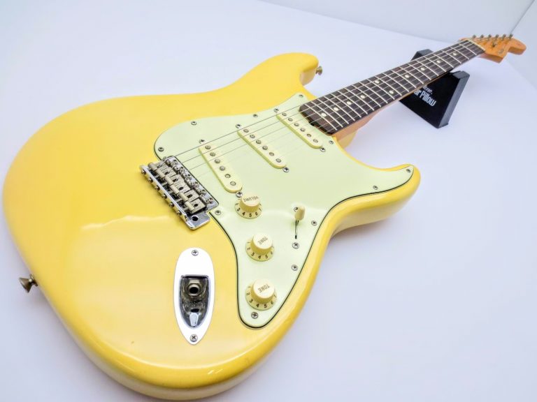Fender USA Vintage ST62 Thin Lacquer ストラトキャスターを買取頂きました！