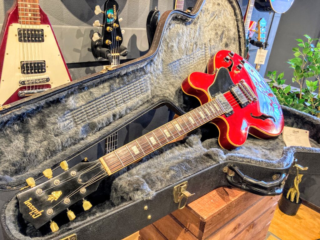 Gibson ES-335 BLOCK Exp RD 全体写真 トップ写真