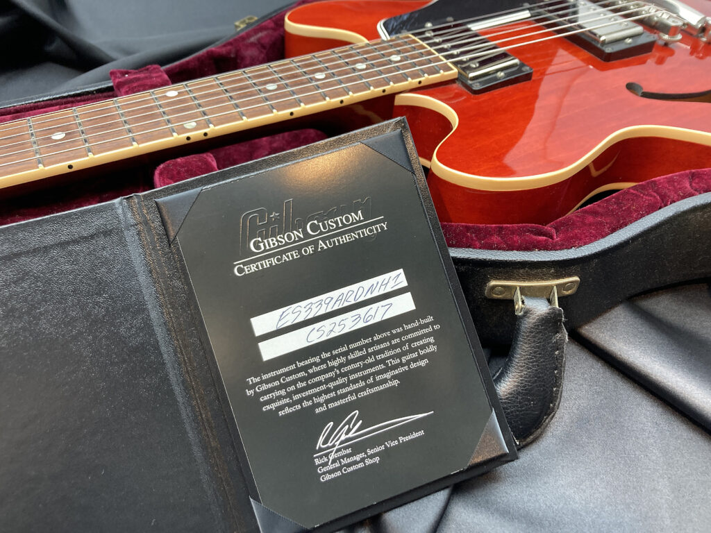 Gibson Custom Shop ES-339 チェリーレッド ギャランティカード