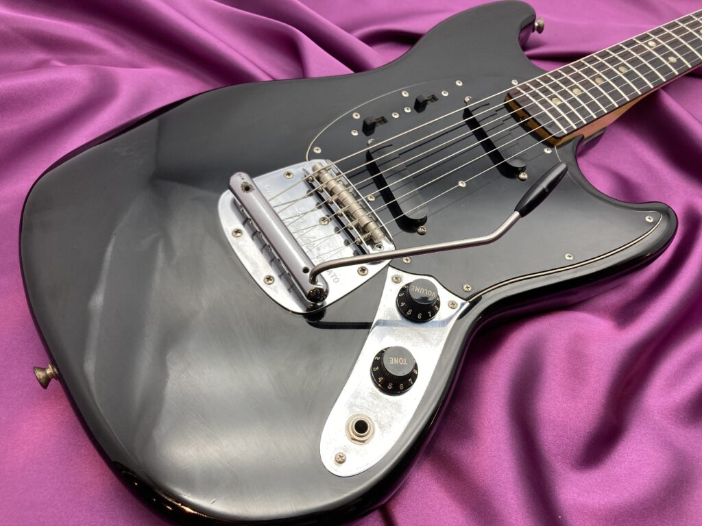 出張買取にて、Fender Mustang 1978年製を買取させて頂きました