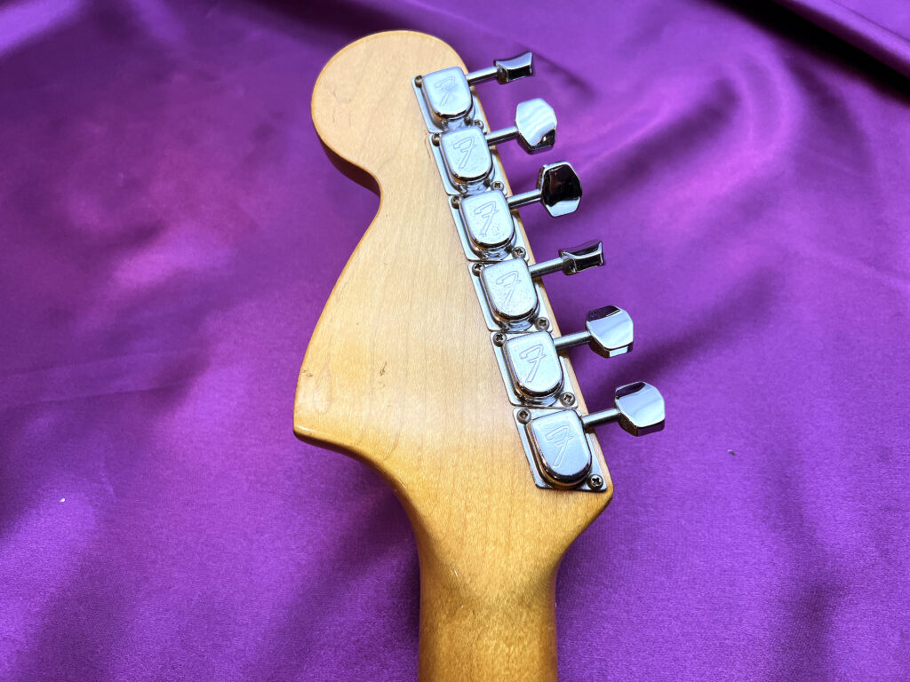 Fender Stratocaster 1978 HARDTAIL ペグ