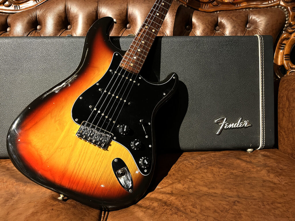 山口県山口市より、Fender Stratocaster 1978 HARDTAIL ストラト