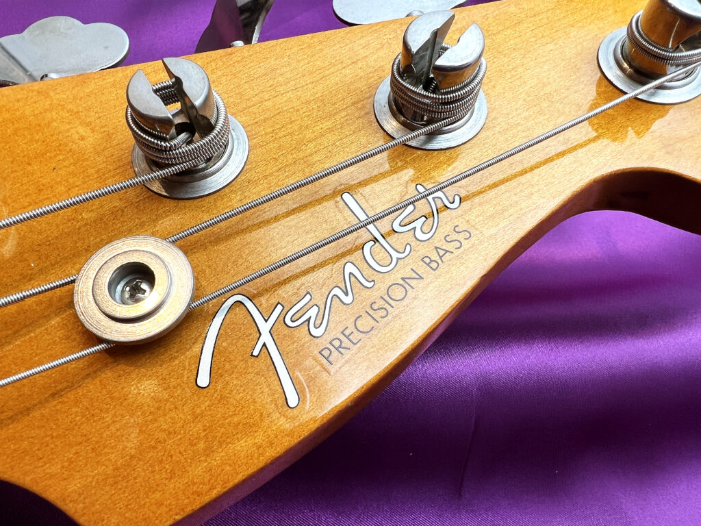 Fender USA American Vintage 62 Precision Bass ロゴデカール