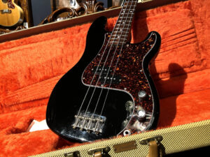 店頭にて、Fender USA American Vintage 62 Precision Bassを買取させて頂きました！