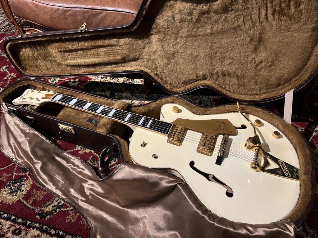 Gretsch G7593 White Falcon with hardcase