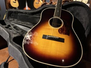 奈良県奈良市へ、SUMI S-J45-12FS アコースティックギターの出張買取に伺いました！