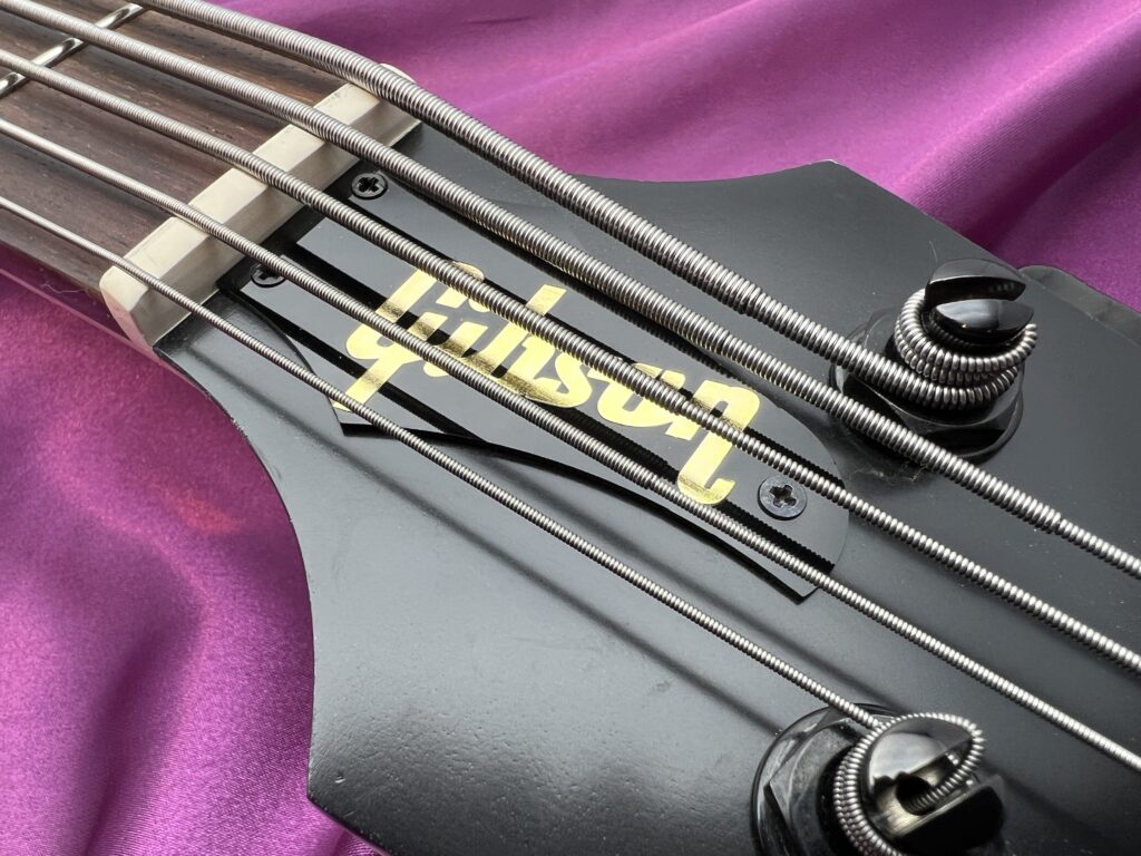 Gibson EB Bass 5st トラスロッドカバー