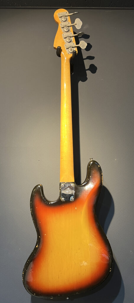 Fender 1971 Jazz Bass 裏面