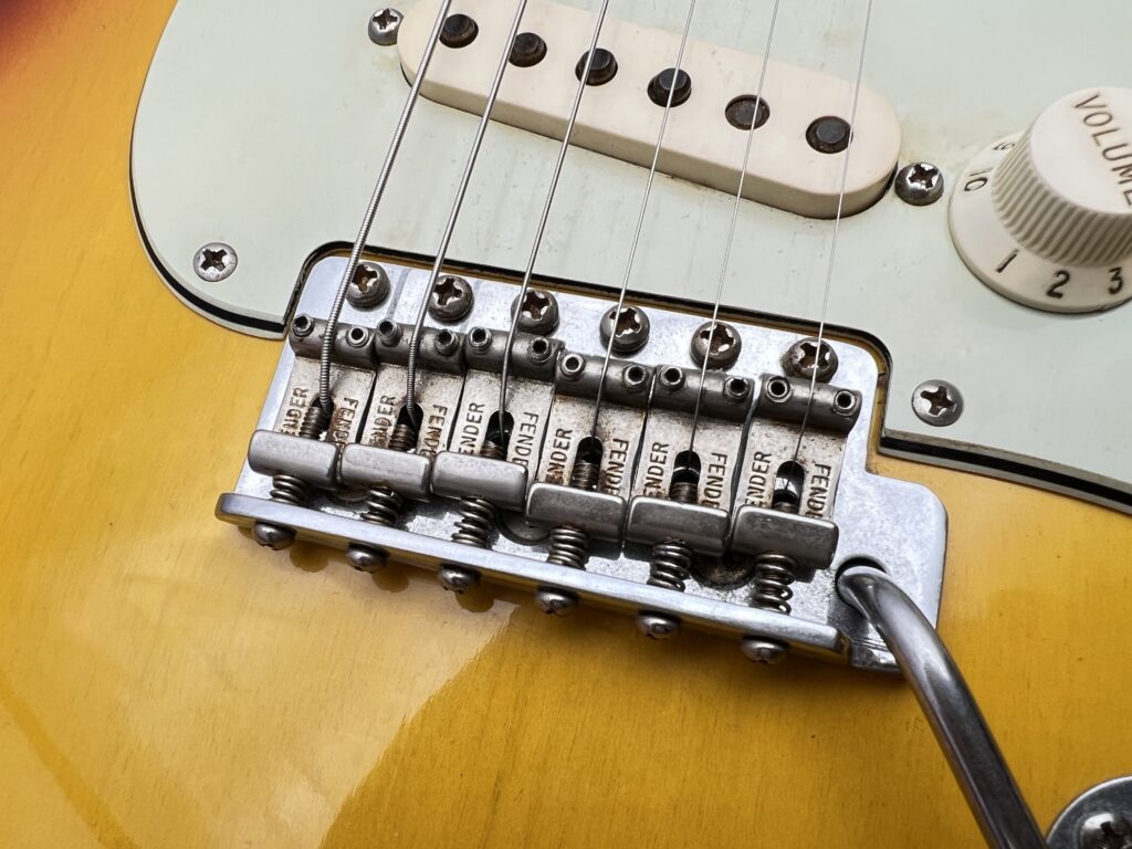 Fender Custom Shop 1960 Stratocaster N.O.S. ブリッジ