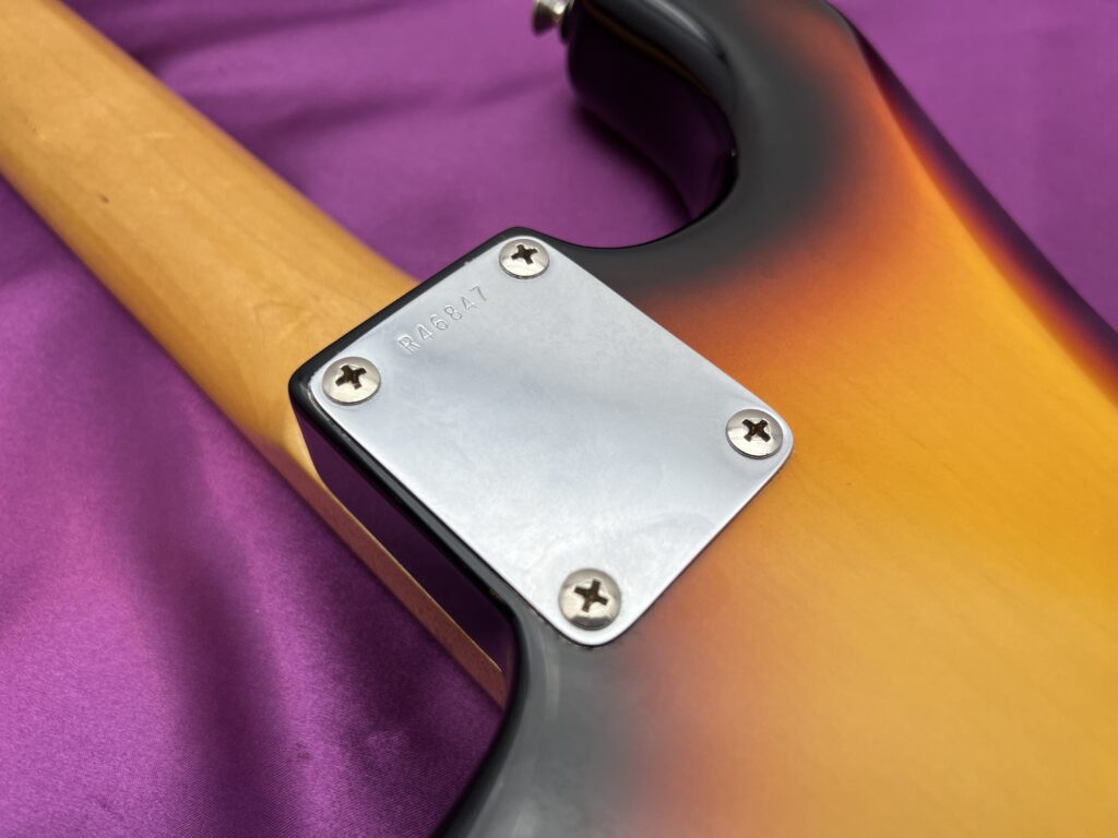 Fender Custom Shop 1960 Stratocaster N.O.S. ネックプレート
