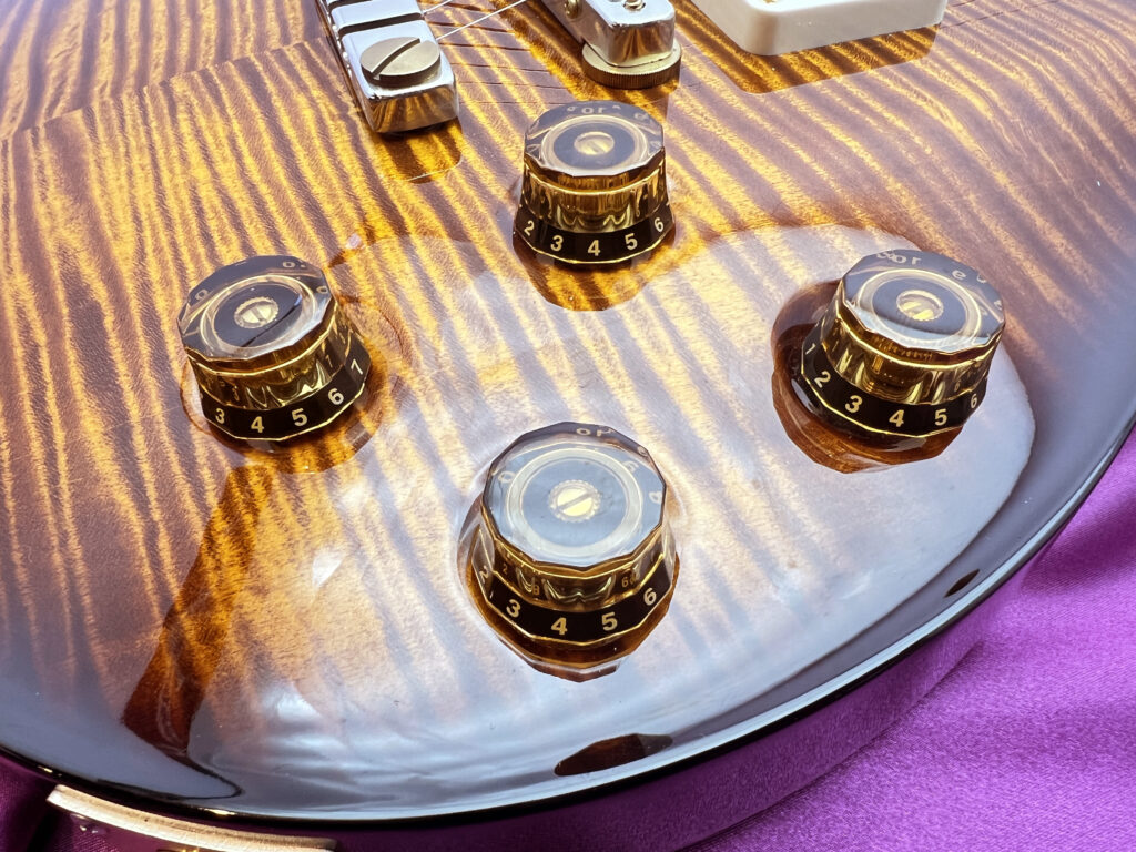 PRS McCarty 594 10Top Black Gold Burst コントロール