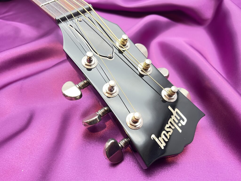 Gibson J-45 Standard 2020年製 ヘッド