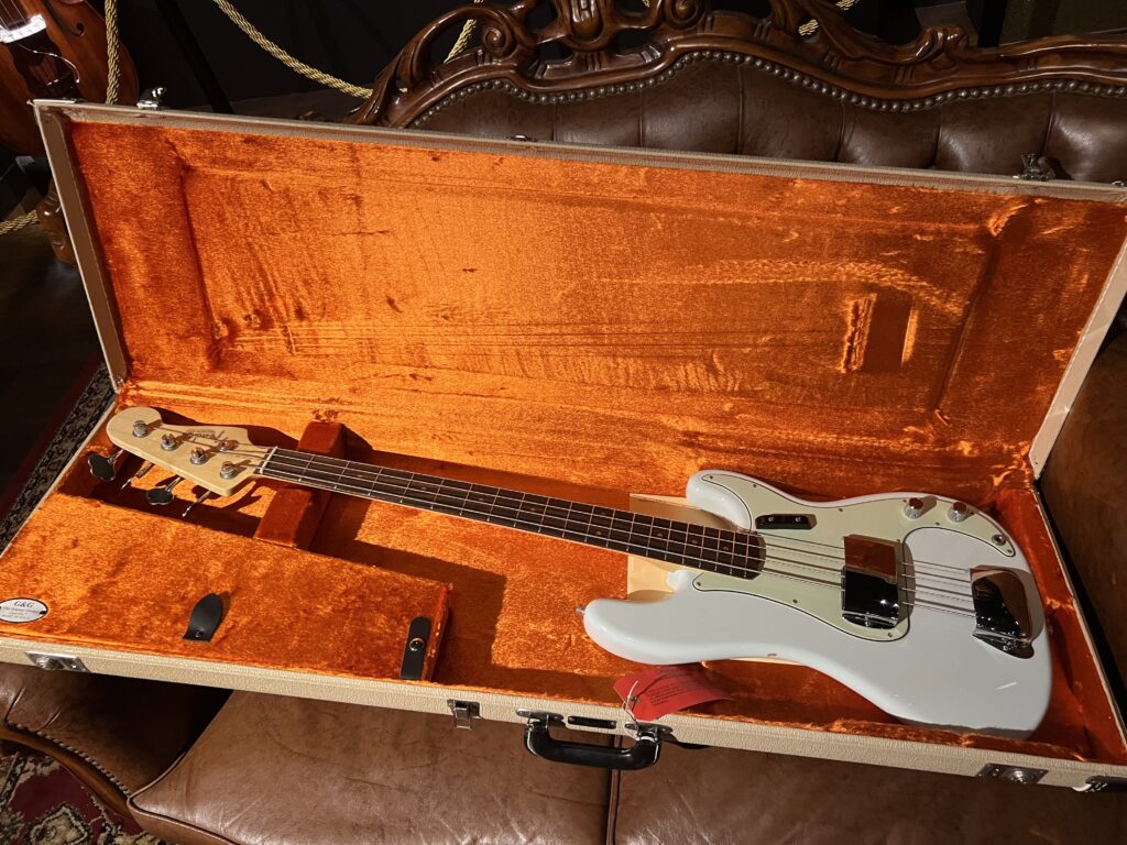 Fender New American Vintage 63 Precision Bass エレキベース