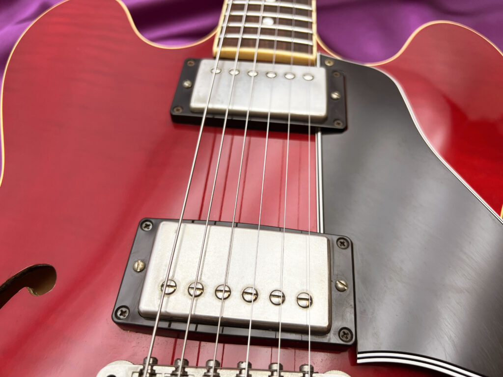 Gibson ES-335 Cherry 1999年製 セミアコギター ピックアップ