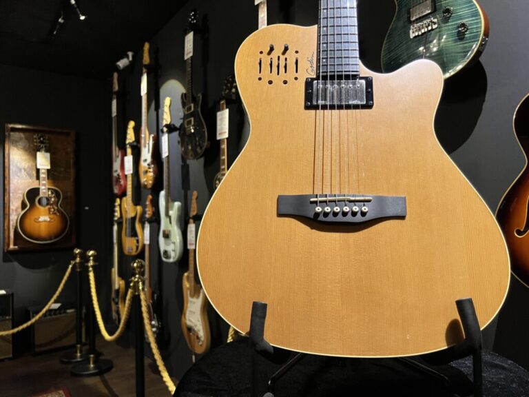 大阪府大阪市淀川区より、Godin A6 Ultra エレアコギターを買取させて頂きました！