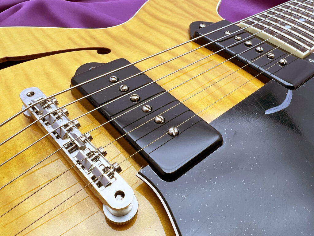 Collings I-30LC Blonde フルアコ ピックアップ