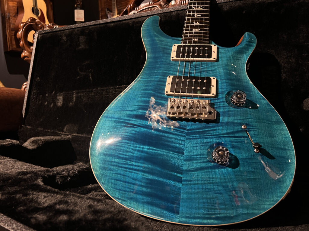 島根県雲南市より、PRS Custom24 Blue Matteo 2019 エレキギターを買取させて頂きました！