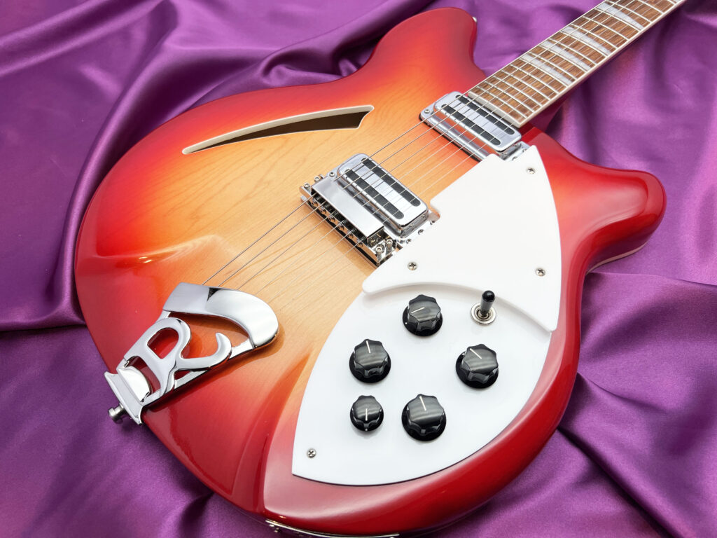 Rickenbacker Model 360 Fireglo エレキギター