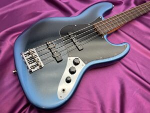 Fender American Professional II Jazz Bass Fretless Dark Night エレキベース