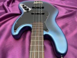 Fender American Professional II Jazz Bass Fretless Dark Night エレキベース