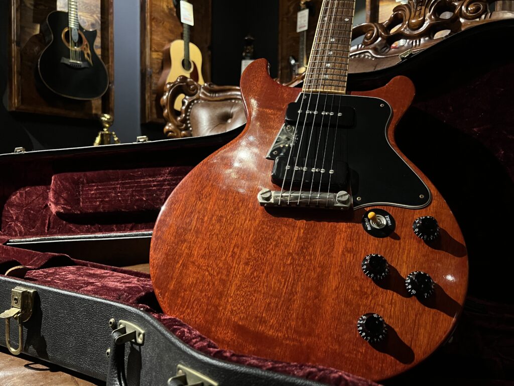 神奈川県川崎市より、Gibson  Historic Collection 1960 Les Paul Special Double Cut ギターを買取致しました！