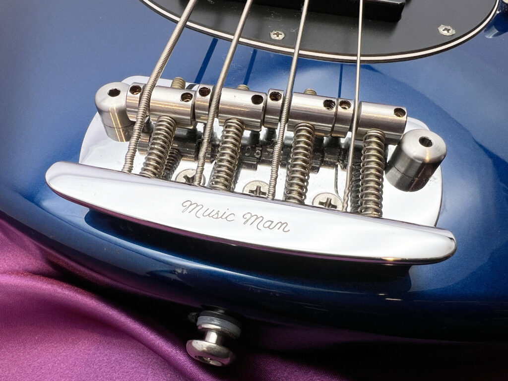 MUSIC MAN Sterling 4 H Blue Pearl エレキベース ブリッジ