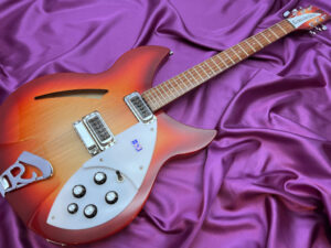 Rickenbacker 330FG ギター