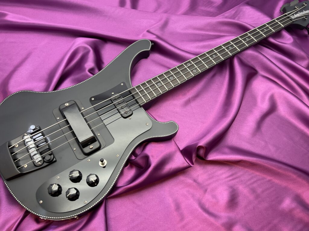 Rickenbacker 4003NOIR エレキベース