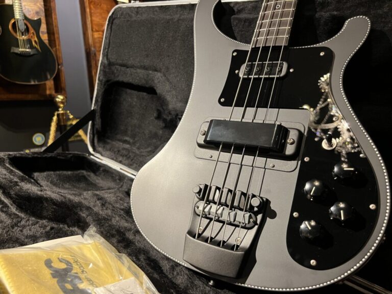 埼玉県川口市より、Rickenbacker Limited 4003NOIR エレキベースを買取頂きました！