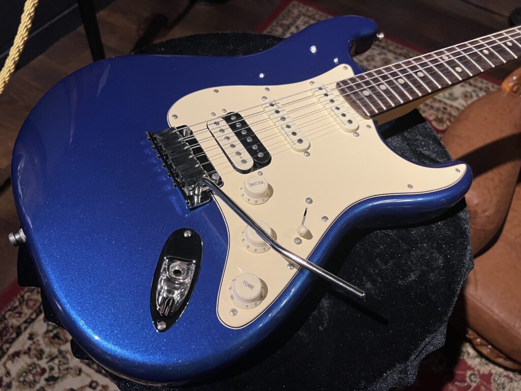 Fender American Ultra Stratocaster HSS Cobra Blue エレキギター 