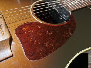 Gibson J-45 Standard 2013年製 アコースティックギター ピックガード