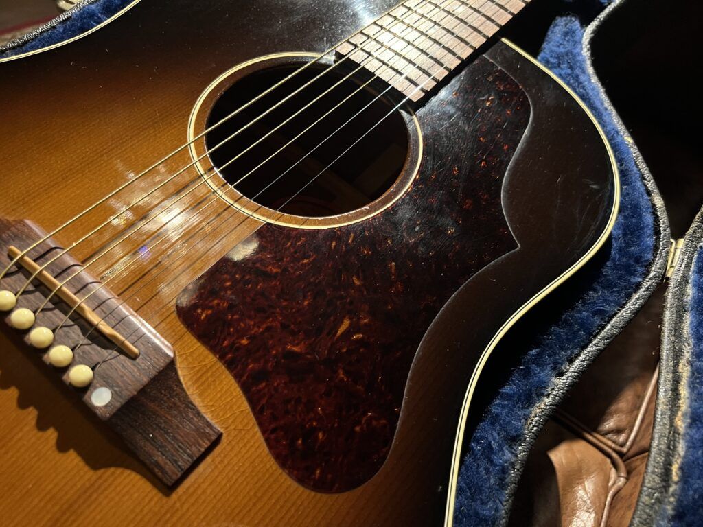 Gibson 1963 J-45 2001年製 アコーステックギター ピックガード