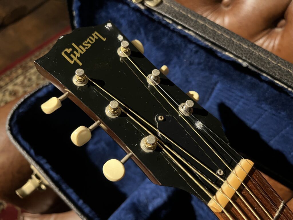 Gibson 1963 J-45 2001年製 アコーステックギター ヘッドロゴ