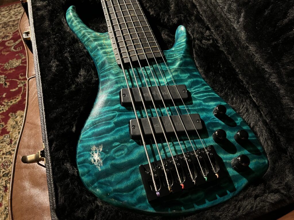 Roscoe LG3006 Exhibition grade Quilted maple Top 2011年製 6弦エレキベース ボディ