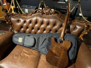 Freedom Custom Guitar Research Brown Pepper エレキギター 裏面