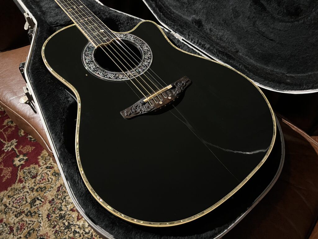 Ovation 1769 Custom Legend アコースティックギター