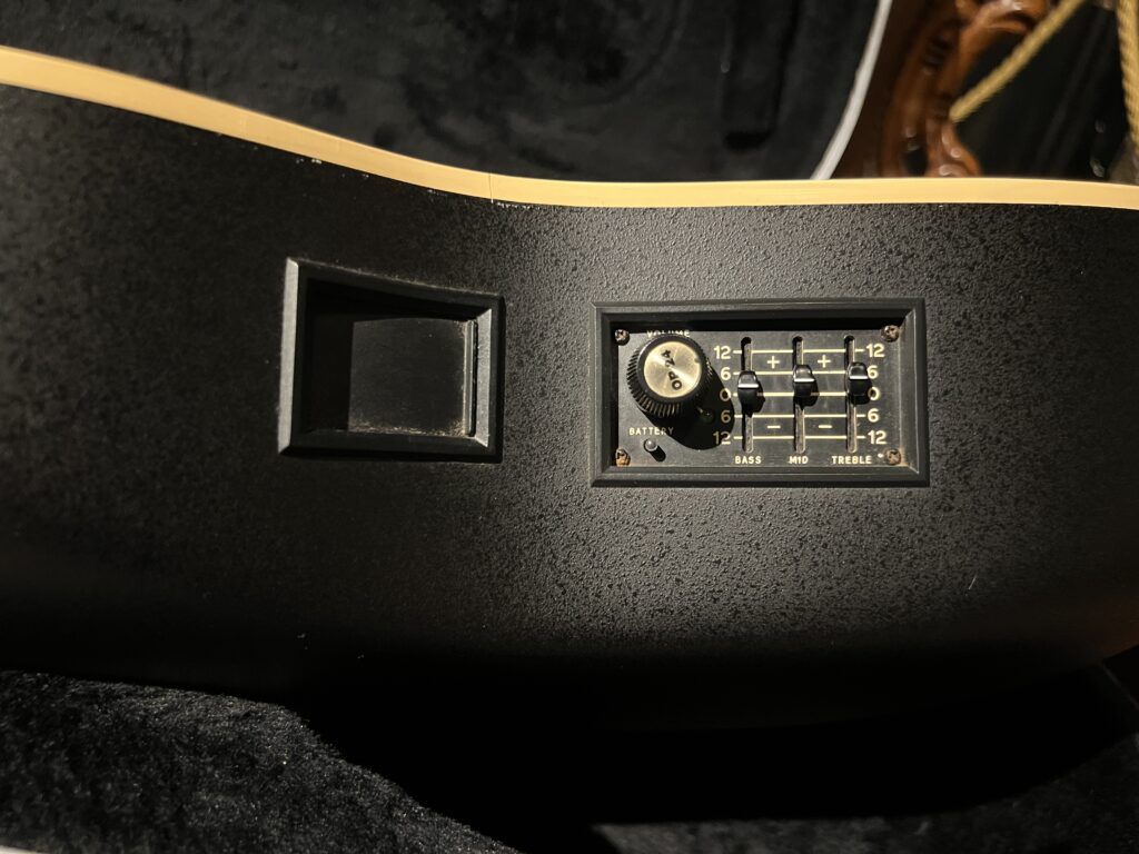 Ovation 1769 Custom Legend アコースティックギター プリアンプ