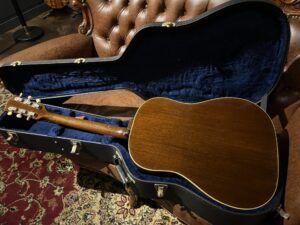 Gibson J-50ADJ 68年製 ビンテージギター 裏面