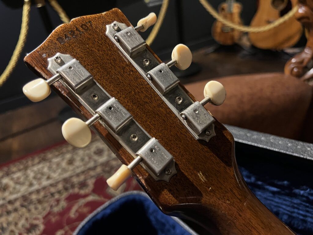 Gibson J-50ADJ 68年製 ビンテージギター ペグ