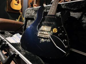 島根県安来市より、James Tyler Japan Studio Elite HD エレキギターを買取させて頂きました！