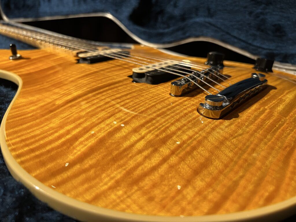 Peavey USA EVH Wolfgang Hardtail エレキギター トップ杢目