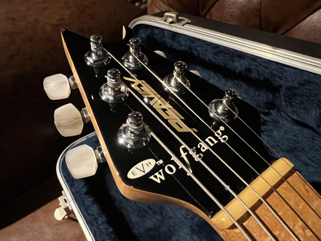 Peavey USA EVH Wolfgang Hardtail エレキギター ヘッドロゴ
