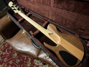 Fodera Matt Garrison Signature Imperial 5st 2017 エレキベース 裏面
