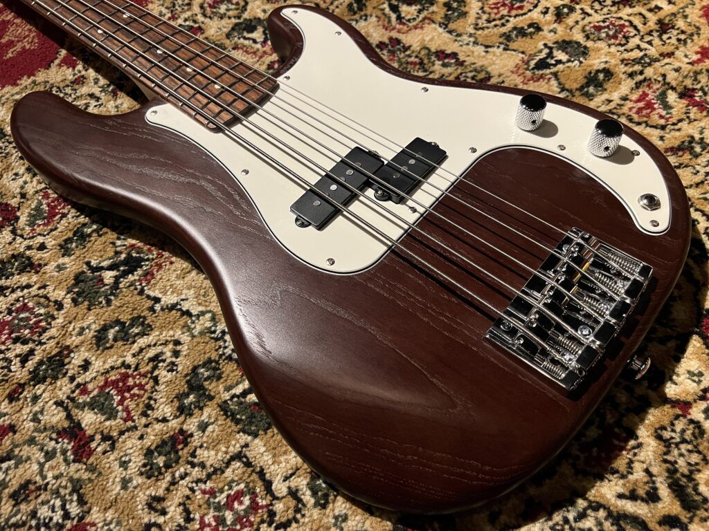 Black Smoker Standard Series BETA-P5 エレキベース
