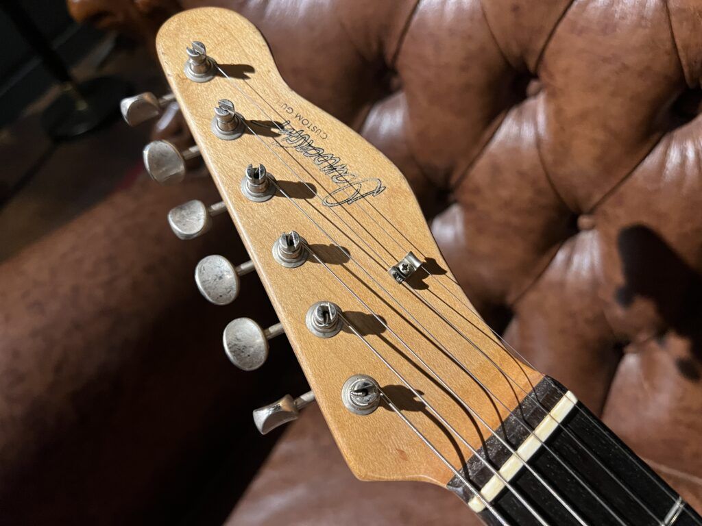 Danocaster Single Cut エレキギター ヘッドロゴ