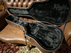 Gibson Southern Jumbo Original 2021年製 アコースティックギター ハードケース内