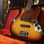 静岡県富士市より、Fender Custom Shop 1964 Jazz Bass NOS 3TS 2014年製 エレキベースを買取させて頂きました！