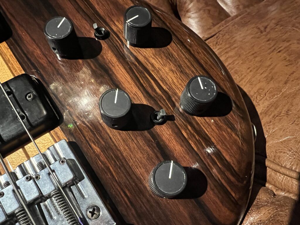 Ken Smith BSR5 Macassar Ebony エレキベース コントロール
